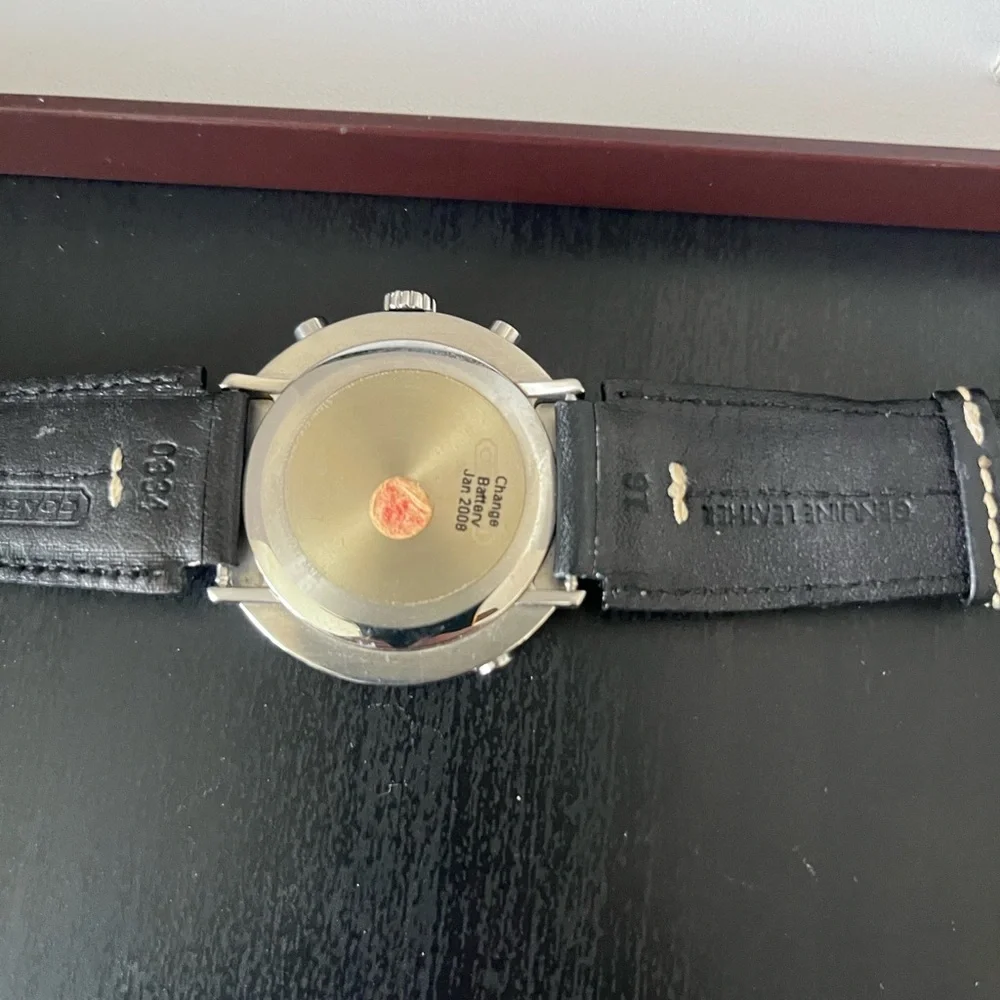 Coach Men's Black Leather Strap Watch
Stainless steel transatlantic watch. - Picture 9 of 14